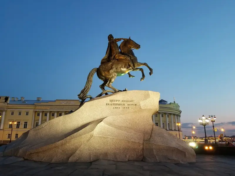 Мифы и легенды Петербурга