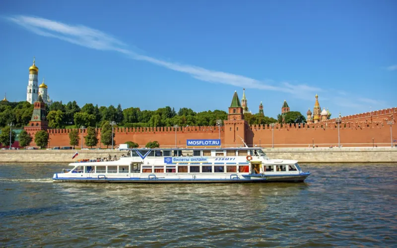 Речная прогулка по центру Москвы от парка «Зарядье» (круговая)