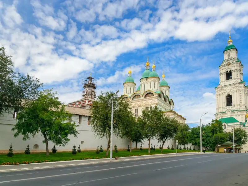 Старая Астрахань: прогулка по исторической части города и Кремлю