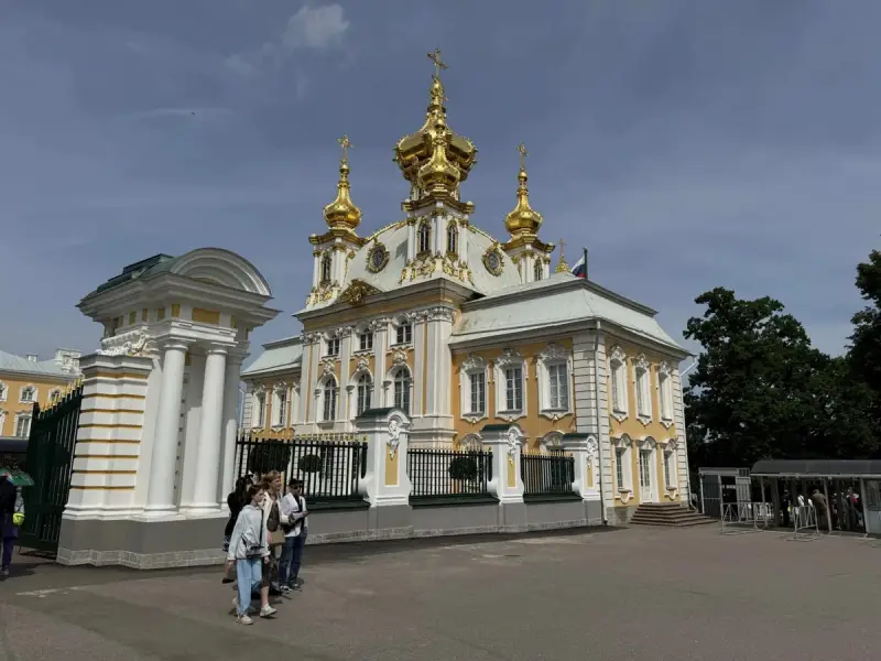 Большой дворец Петергофа без очереди (всё включено)